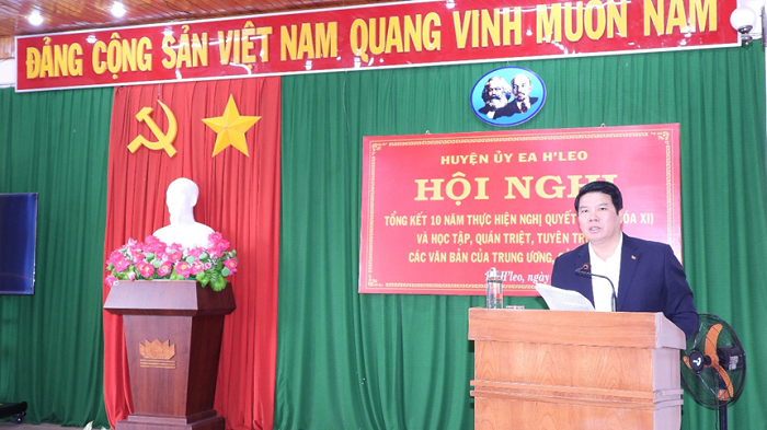 Huyen uy TK 10 nam NQ TW8 2